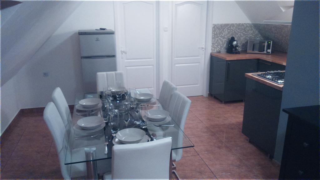 Solid Apartmans Budapeste Quarto foto